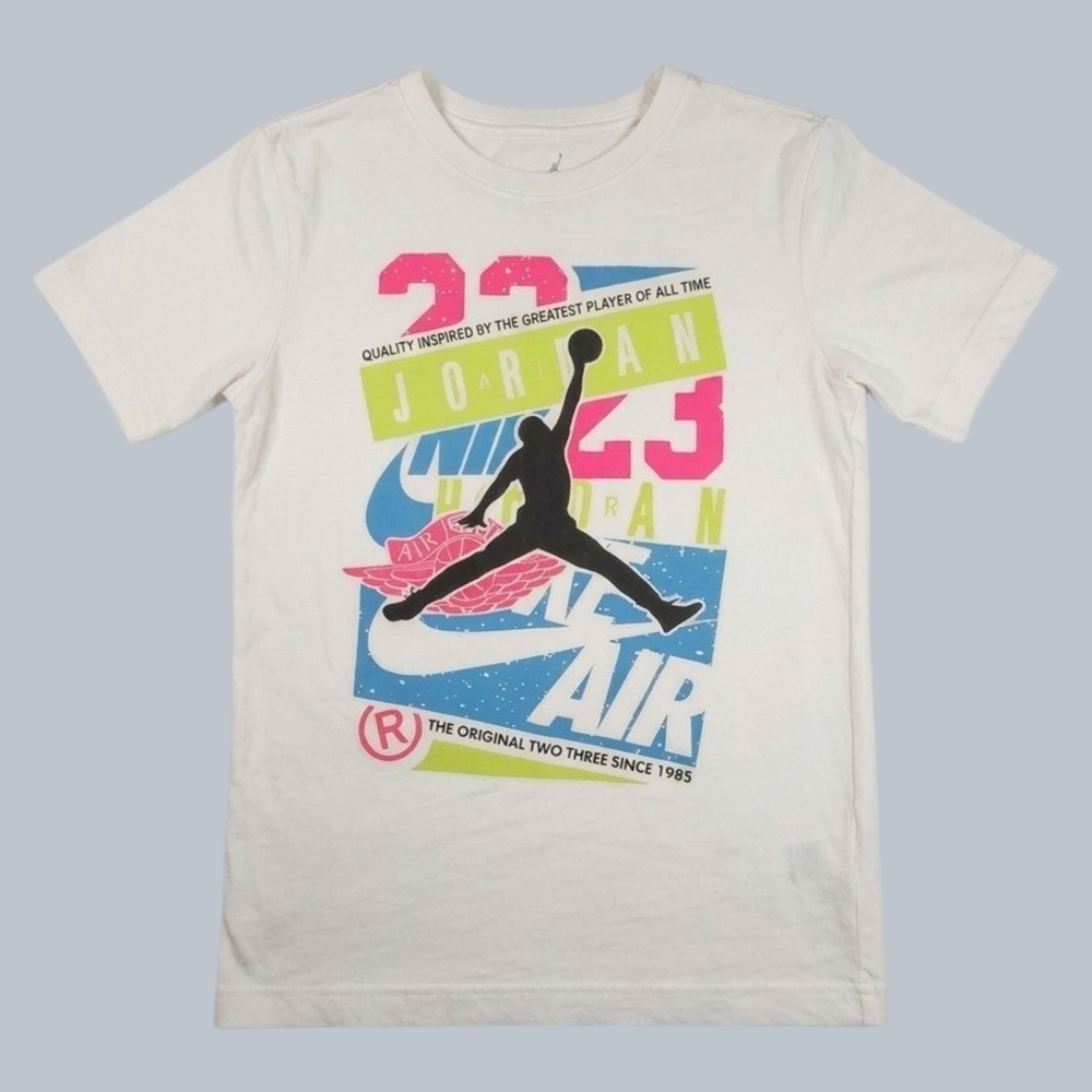 Nike Air Jordan Boys Youth Medium M 10-12 Graphic Tee White Jumpman 23 Retro